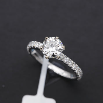 18K Bague en Or avec Diamond