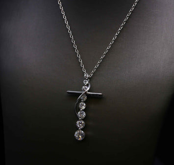 Pendentif croix en argent SP032
