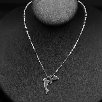 Colier de dauphin en argent SE041